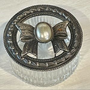 Vintage Crystal cut trinket Faux pearl open top bow trinket/jewelry/rings